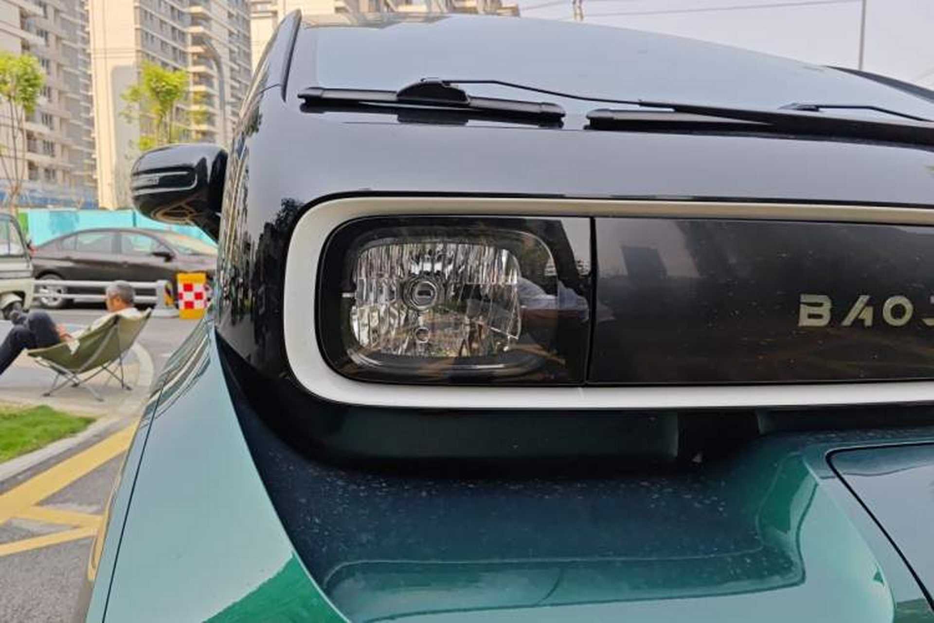 Used Baojun KiWi EV 2022 Designer Lite Edition Lithium Iron Phosphate Right Front Headlight