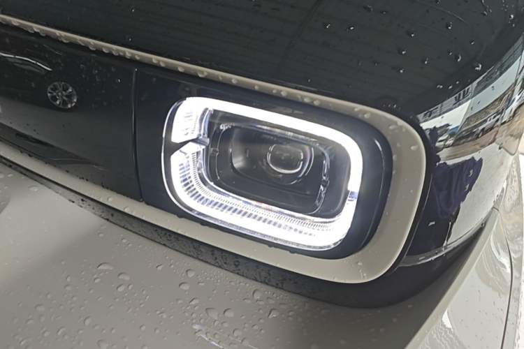 Used Baojun KiWi EV 2022 Artist Lite Edition Ternary Lithium Left Front Headlight