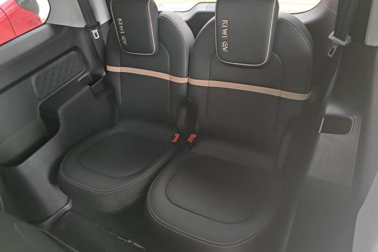 Used Baojun KiWi EV 2022 Artist Lite Edition Ternary Lithium Left Rear Seat