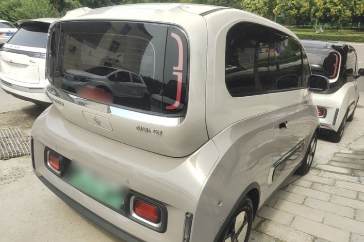 Used Baojun KiWi EV 2022 Artist Lite Edition Ternary Lithium Rear Right 45 Deg