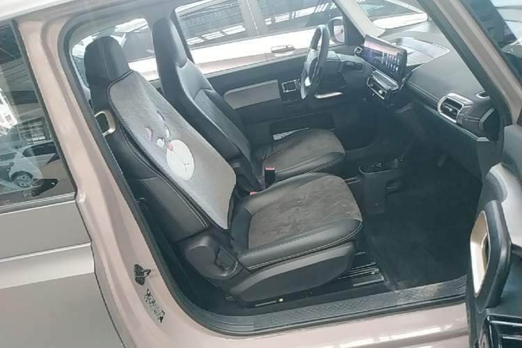 Used Baojun KiWi EV 2022 Artist Lite Edition Ternary Lithium Right Front Seat