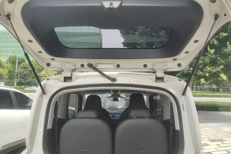 Used Baojun KiWi EV 2022 Artist Lite Edition Ternary Lithium Trunk
