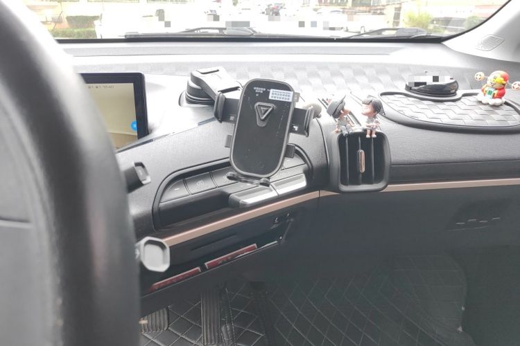 Used Baojun KiWi EV 2022 Designer Lite Edition Ternary Lithium Audio And AC Panel