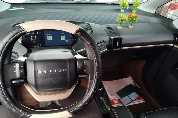 Used Baojun KiWi EV 2022 Artist Lite Edition Ternary Lithium Center Console
