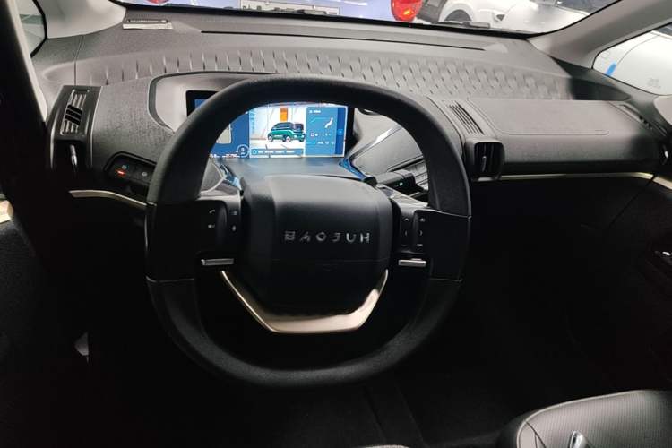 Used Baojun KiWi EV 2022 Artist Lite Edition Ternary Lithium Center Console