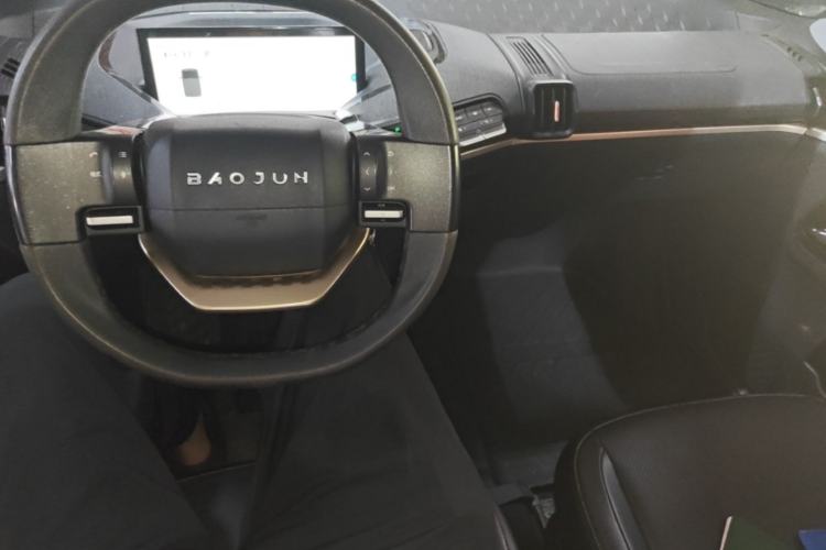 Used Baojun KiWi EV 2022 Artist Lite Edition Lithium Iron Phosphate Center Console