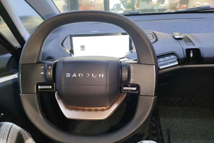 Used Baojun KiWi EV 2022 Artist Lite Edition Ternary Lithium Center Console