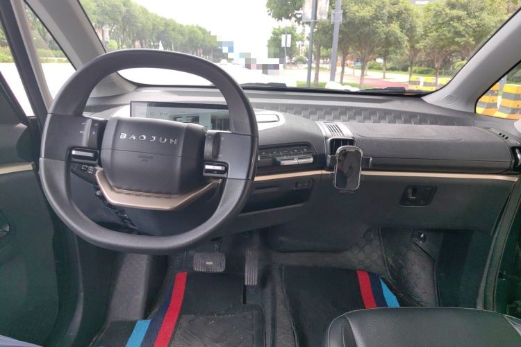 Used Baojun KiWi EV 2022 Artist Lite Edition Ternary Lithium Center Console