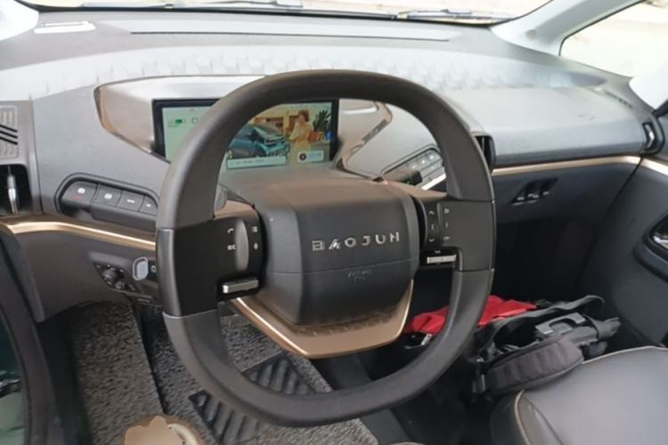 Used Baojun KiWi EV 2022 Artist Lite Edition Ternary Lithium Center Console