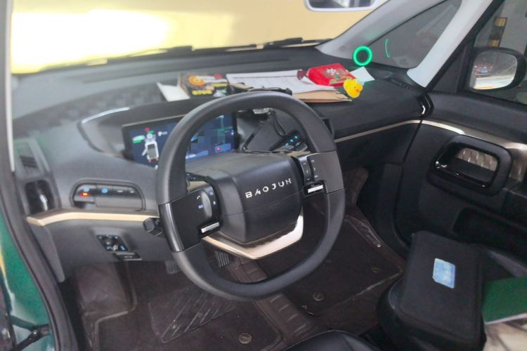 Used Baojun KiWi EV 2022 Artist Lite Edition Ternary Lithium Center Console