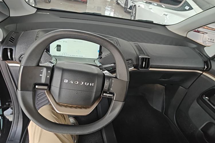 Used Baojun KiWi EV 2022 Artist Lite Edition Ternary Lithium Center Console