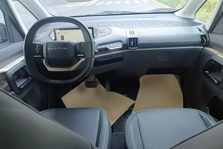 Used Baojun KiWi EV 2022 Designer Lite Edition Ternary Lithium Center Console