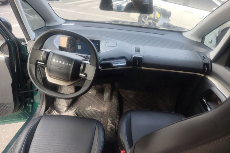 Used Baojun KiWi EV 2022 Designer Lite Edition Lithium Iron Phosphate Center Console
