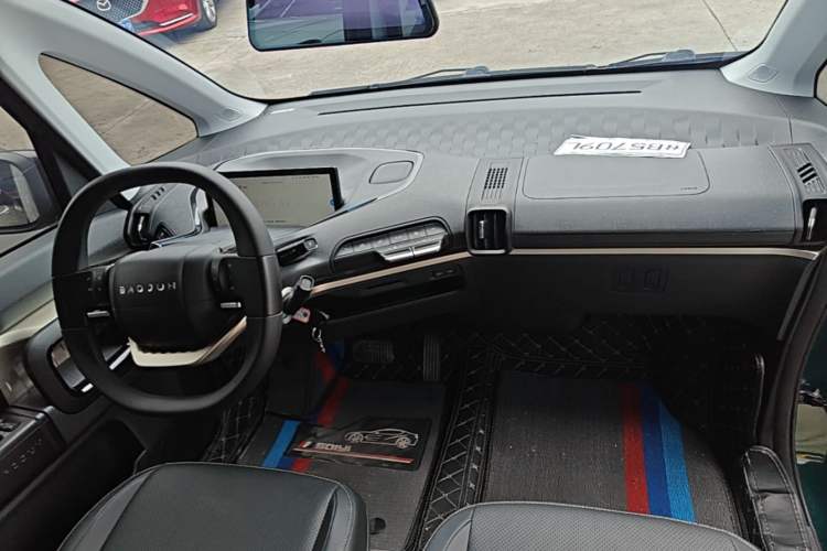 Used Baojun KiWi EV 2022 Designer Lite Edition Ternary Lithium Center Console