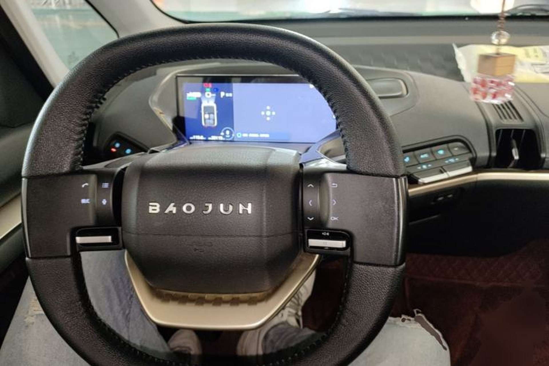 Used Baojun KiWi EV 2022 Artist Lite Edition Ternary Lithium Center Console
