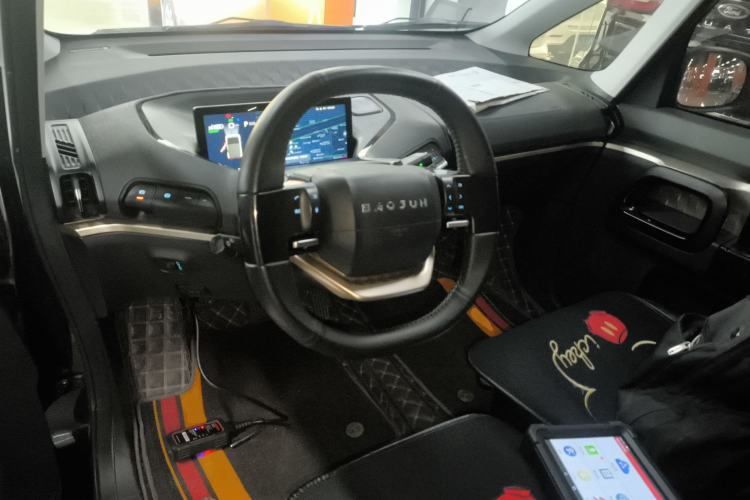 Used Baojun KiWi EV 2022 Designer Lite Edition Ternary Lithium Center Console