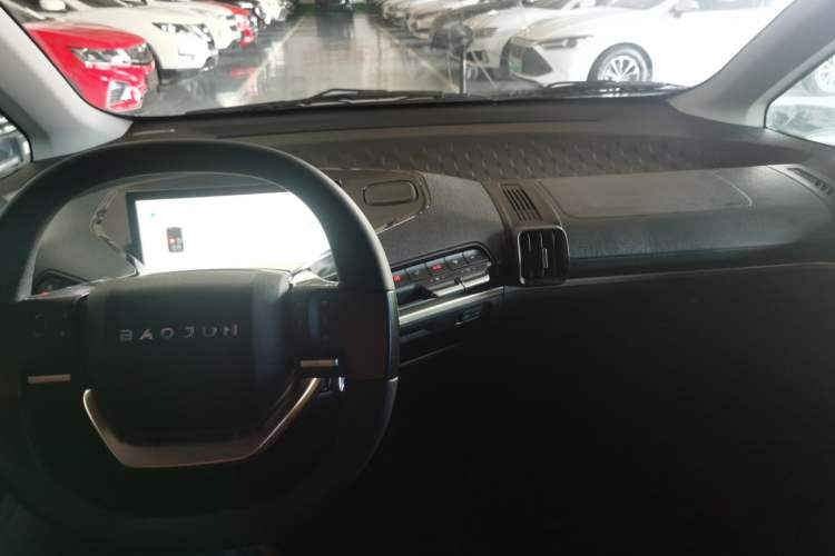 Used Baojun KiWi EV 2022 Designer Lite Edition Lithium Iron Phosphate Center Console