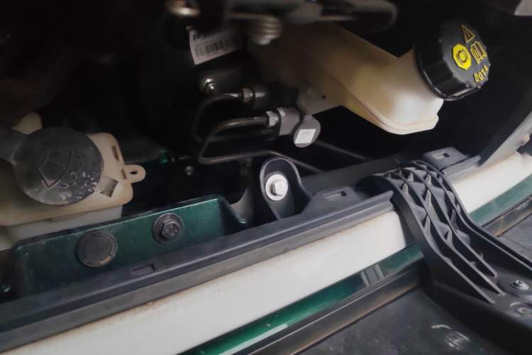 Used Baojun KiWi EV 2022 Artist Lite Edition Ternary Lithium Engine Bay Left