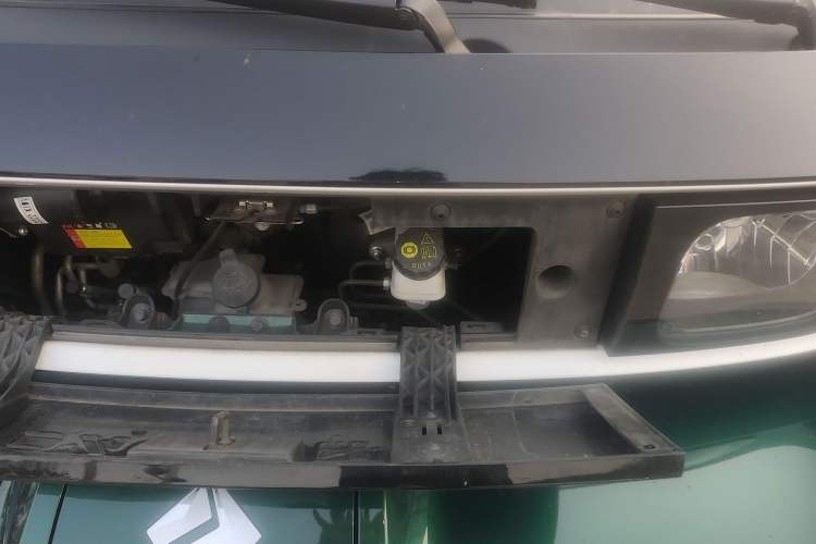 Used Baojun KiWi EV 2022 Designer Lite Edition Lithium Iron Phosphate Engine Bay Left