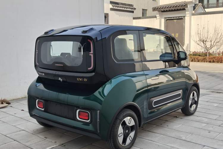 Used Baojun KiWi EV 2022 Designer Lite Edition Lithium Iron Phosphate Exterior 6