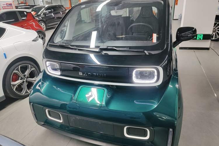 Used Baojun KiWi EV 2022 Artist Lite Edition Ternary Lithium Front