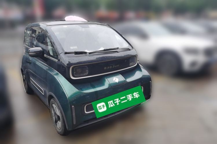 Used Baojun KiWi EV 2022 Artist Lite Edition Ternary Lithium Front Right 45 Deg