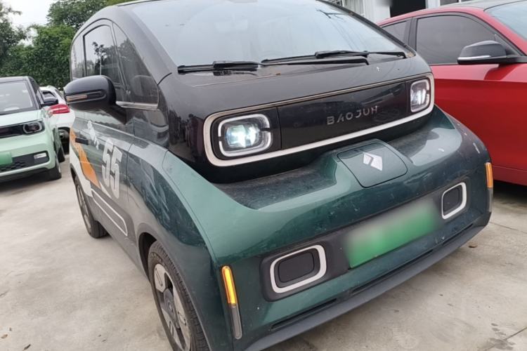 Used Baojun KiWi EV 2022 Artist Lite Edition Ternary Lithium Front Right 45 Deg