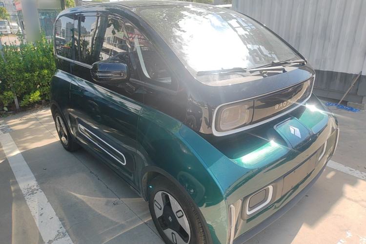 Used Baojun KiWi EV 2022 Designer Lite Edition Ternary Lithium Front Right 45 Deg