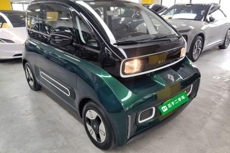 Used Baojun KiWi EV 2022 Designer Lite Edition Ternary Lithium Front Right 45 Deg