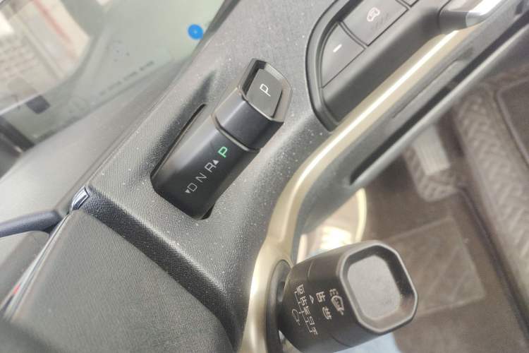 Used Baojun KiWi EV 2022 Designer Lite Edition Lithium Iron Phosphate Gear Lever