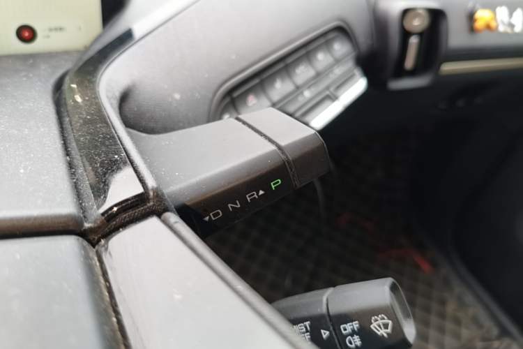 Used Baojun KiWi EV 2022 Artist Lite Edition Ternary Lithium Gear Lever