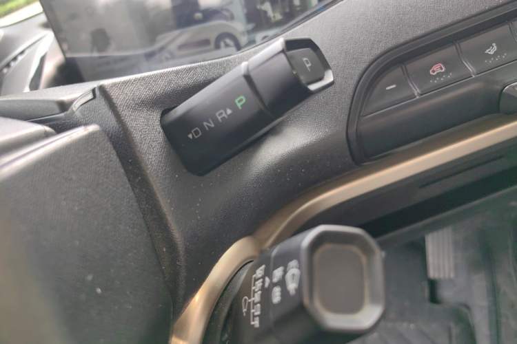 Used Baojun KiWi EV 2022 Artist Lite Edition Ternary Lithium Gear Lever