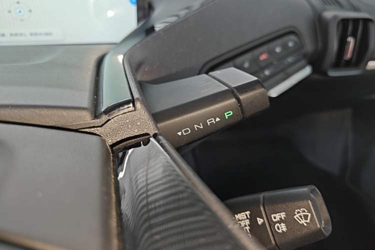 Used Baojun KiWi EV 2022 Artist Lite Edition Ternary Lithium Gear Lever