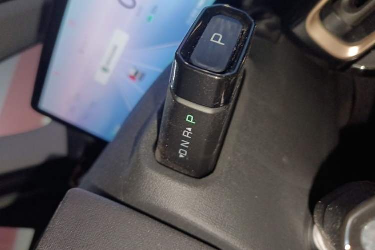 Used Baojun KiWi EV 2022 Artist Lite Edition Ternary Lithium Gear Lever