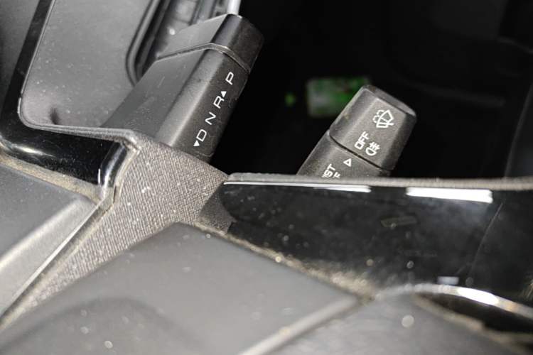 Used Baojun KiWi EV 2022 Designer Lite Edition Lithium Iron Phosphate Gear Lever