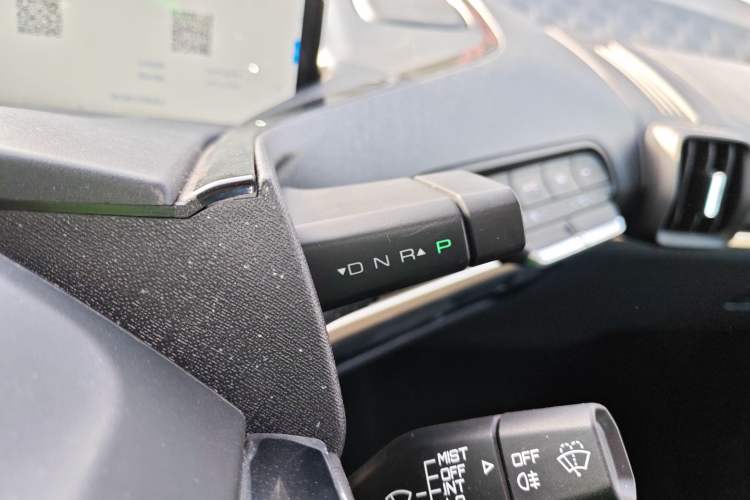 Used Baojun KiWi EV 2022 Designer Lite Edition Lithium Iron Phosphate Gear Lever