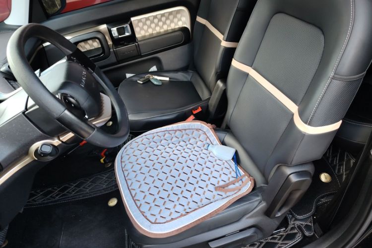 Used Baojun KiWi EV 2022 Artist Lite Edition Lithium Iron Phosphate Interior 2