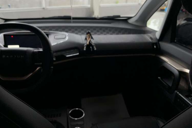 Used Baojun KiWi EV 2022 Artist Lite Edition Ternary Lithium Interior 3