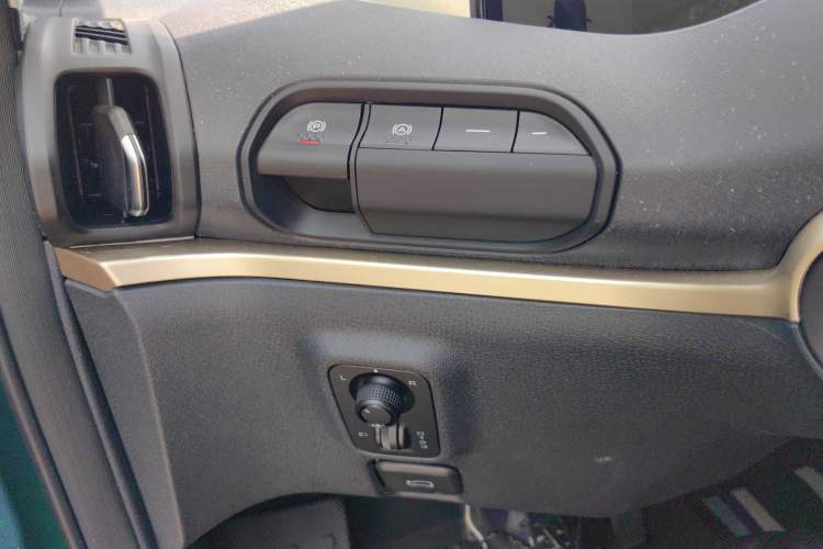 Used Baojun KiWi EV 2022 Artist Lite Edition Lithium Iron Phosphate Interior 3