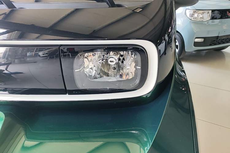Used Baojun KiWi EV 2022 Designer Lite Edition Ternary Lithium Left Front Headlight