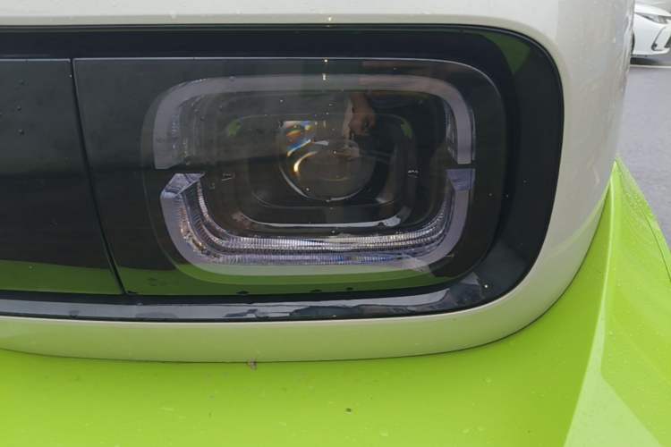 Used Baojun KiWi EV 2022 Artist Lite Edition Lithium Iron Phosphate Left Front Headlight