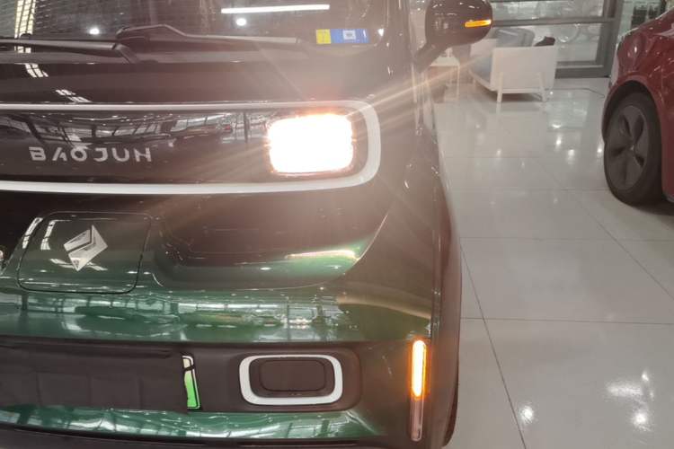 Used Baojun KiWi EV 2022 Designer Lite Edition Ternary Lithium Left Front Headlight