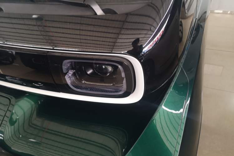 Used Baojun KiWi EV 2022 Artist Lite Edition Lithium Iron Phosphate Left Front Headlight