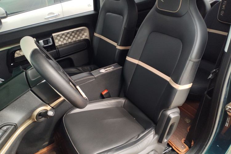 Used Baojun KiWi EV 2022 Artist Lite Edition Ternary Lithium Left Front Seat