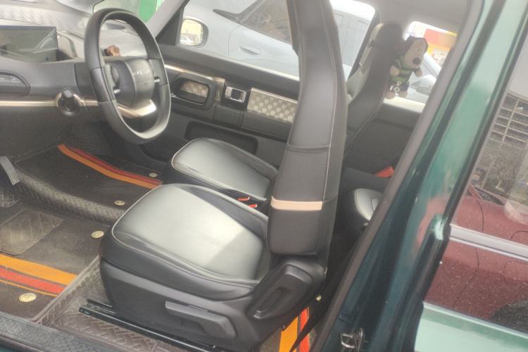 Used Baojun KiWi EV 2022 Designer Lite Edition Lithium Iron Phosphate Left Front Seat