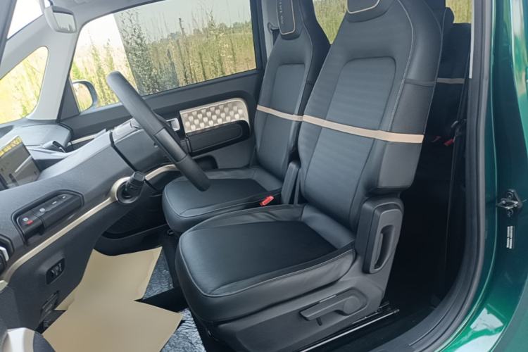Used Baojun KiWi EV 2022 Designer Lite Edition Ternary Lithium Left Front Seat
