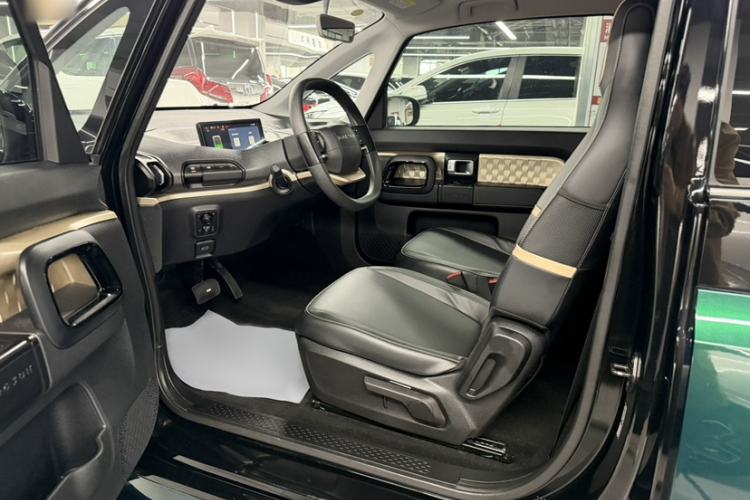Used Baojun KiWi EV 2022 Artist Lite Edition Ternary Lithium Left Front Seat