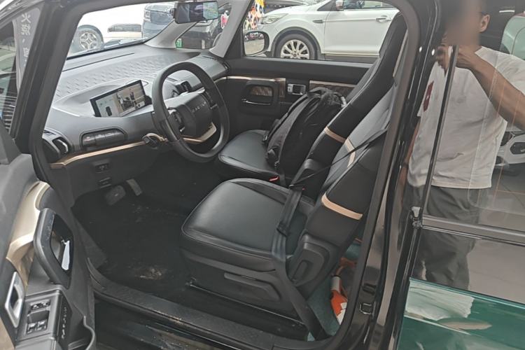 Used Baojun KiWi EV 2022 Designer Lite Edition Lithium Iron Phosphate Left Front Seat