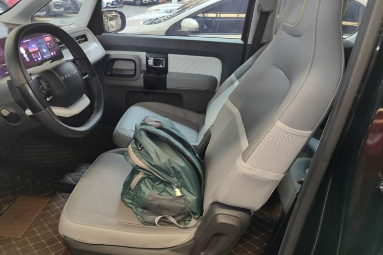 Used Baojun KiWi EV 2022 Artist Lite Edition Lithium Iron Phosphate Left Front Seat