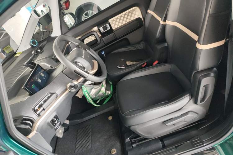 Used Baojun KiWi EV 2022 Artist Lite Edition Ternary Lithium Left Front Seat